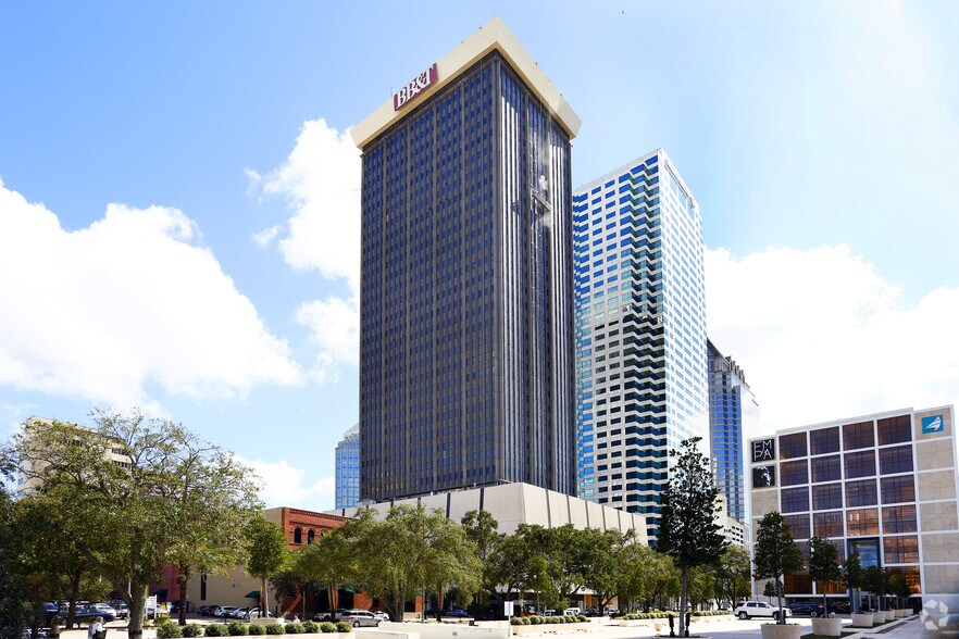More Photos Of 400 N Tampa St, Tampa Office For Lease