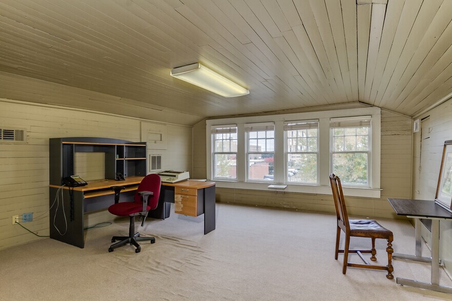 More Photos Of 2606 8th St, Tuscaloosa Office For Sale
