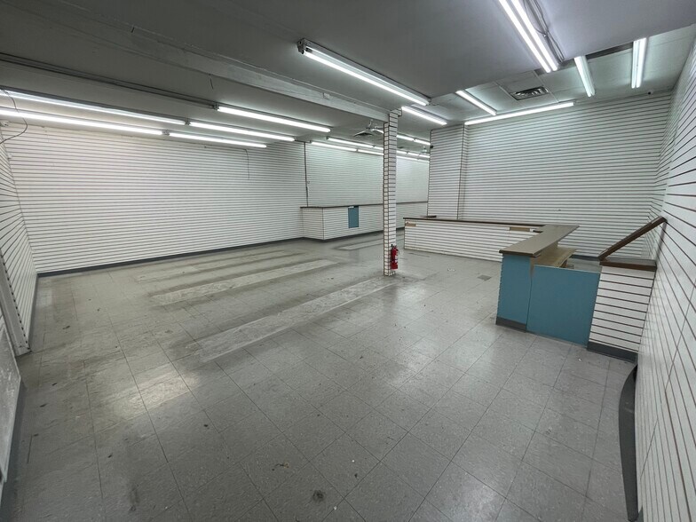 More Photos Of 1298 Fulton St, Brooklyn Storefront For Lease