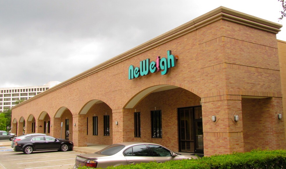 More Photos Of 8111 N Stadium Dr, Houston Office For Sale