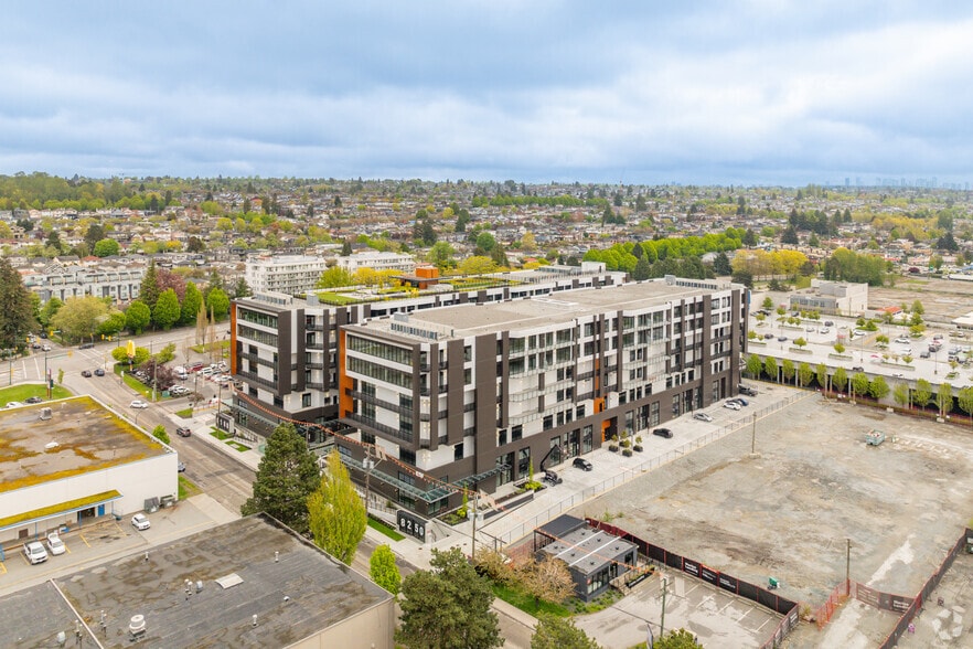 More Photos Of 8232 Manitoba St, Vancouver Unknown For Lease