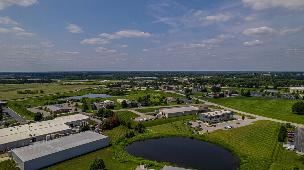 More Photos Of 951 Transport Dr, Valparaiso Office For Sale