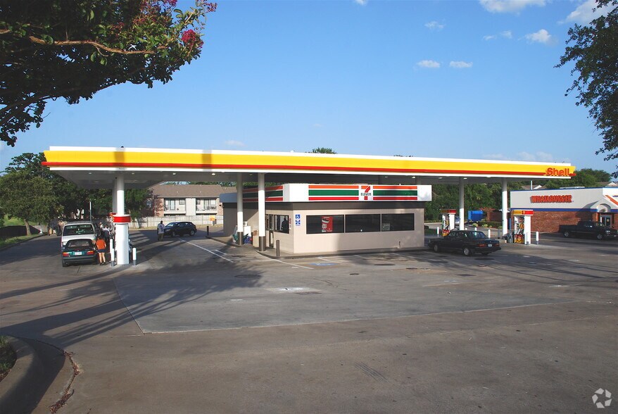 Primary Photo Of 1401 Eastchase Pky, Fort Worth Freestanding For Lease