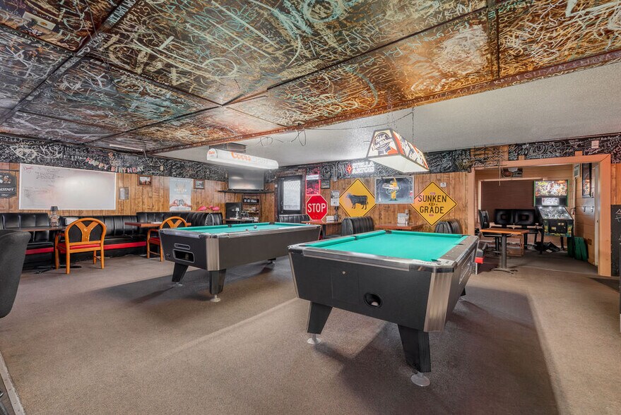 More Photos Of 125 Opresik Ln, Myrtle Creek Bar For Sale