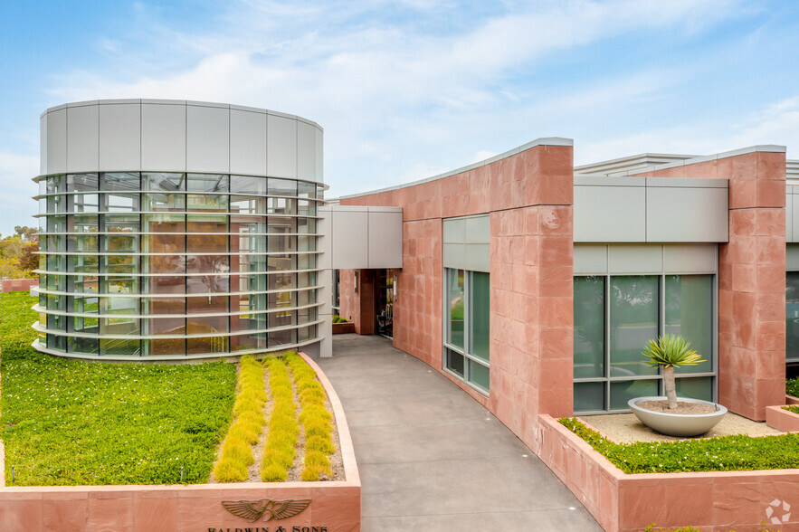 Primary Photo Of 20 Corporate Plaza Dr, Newport Beach Medical For Lease