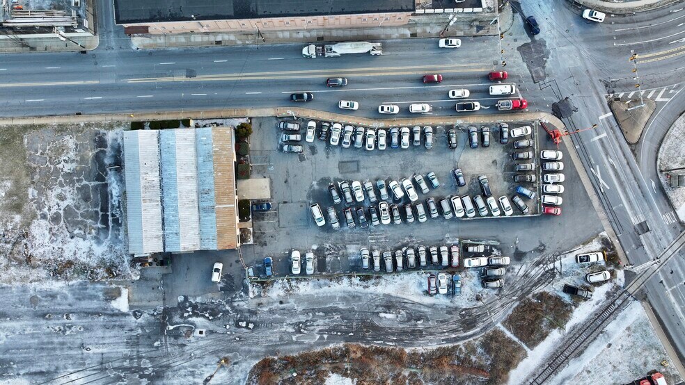 More Photos Of 124 3rd St, Allentown Auto Dealership For Lease