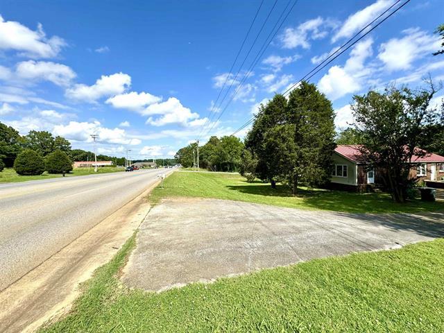 More Photos Of 651 Cox Creek Pky, Florence Specialty For Sale