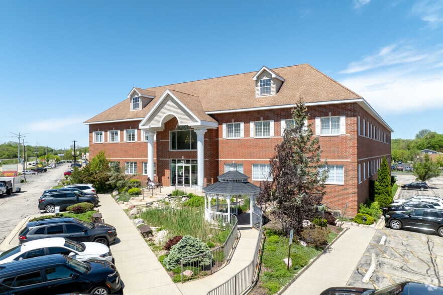 Primary Photo Of 912 Northwest Hwy, Fox River Grove Medical For Lease