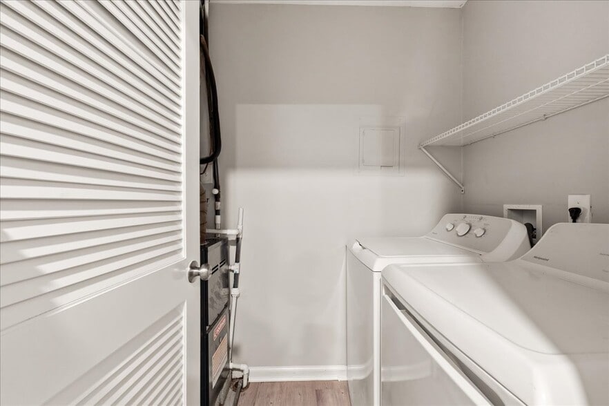 More Photos Of 1701 Hawthorne Ave, College Park Apartments For Sale