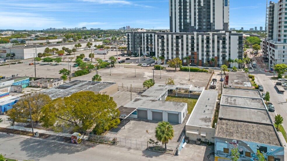 More Photos Of , Fort Lauderdale Unknown For Sale