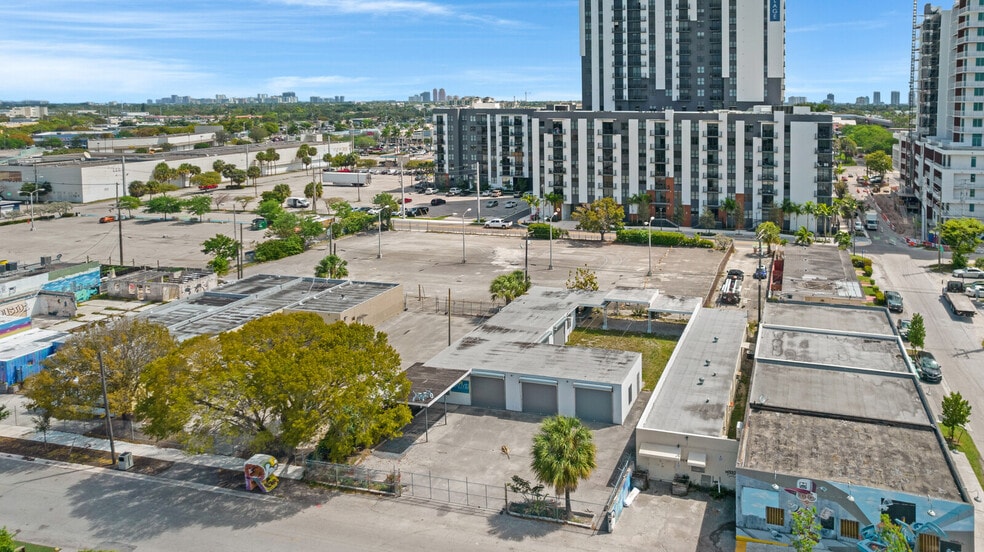 More Photos Of , Fort Lauderdale Unknown For Sale