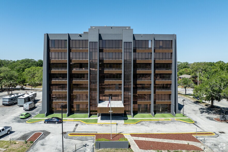 More Photos Of 900 N University Blvd, Jacksonville Medical For Lease