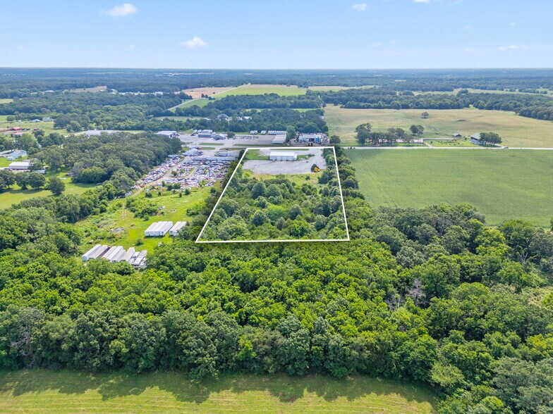 More Photos Of 825 MO-59, Carthage Industrial For Lease