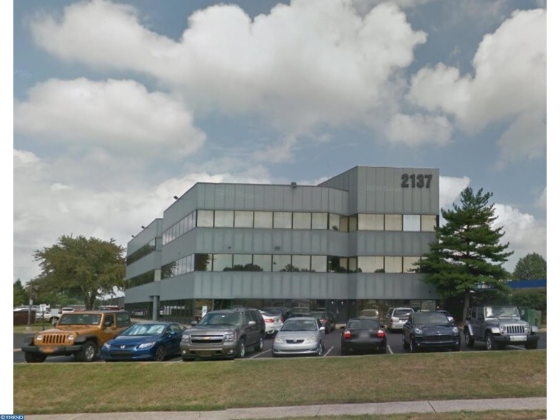 More Photos Of 2137 Welsh Rd, Philadelphia Medical For Sale