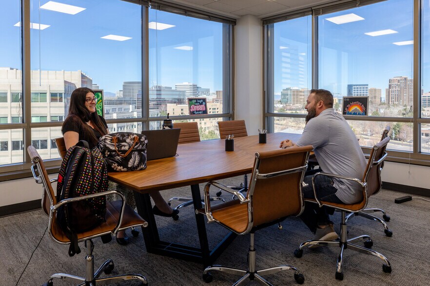 More Photos Of 8400 E Crescent Pky, Greenwood Village Coworking Space