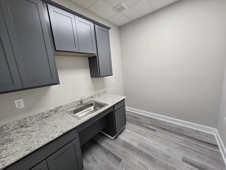 More Photos Of 6110 Sienna Ranch Rd, Missouri City Medical For Lease