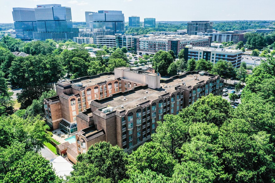 More Photos Of 6120 Peachtree Dunwoody Rd, Atlanta Hotel For Sale