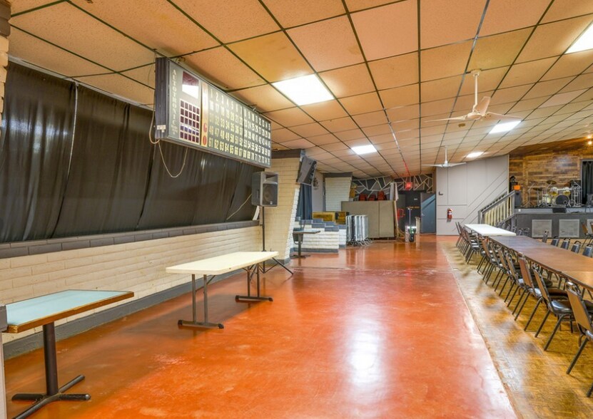 More Photos Of 735 E Interstate 10, Seguin Theater Concert Hall For Sale