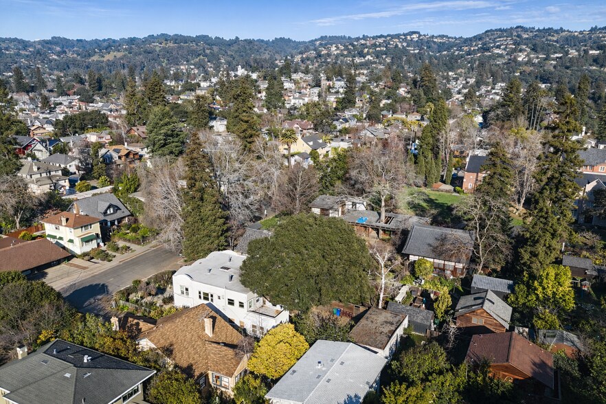 More Photos Of 6100 Chabot Rd, Oakland Multifamily For Sale