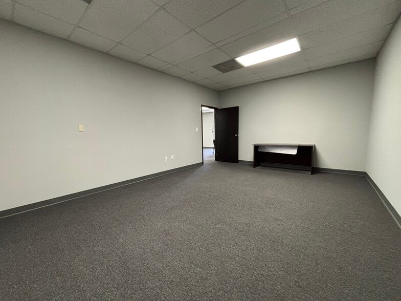 More Photos Of 826 Creighton Rd, Pensacola Light Distribution For Lease