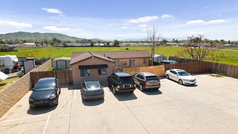 More Photos Of 8320-8322 Mission Blvd, Jurupa Valley Storefront Retail Office For Sale