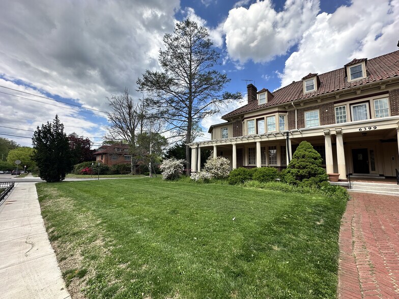 More Photos Of 6399 Drexel Rd, Philadelphia Apartments For Lease