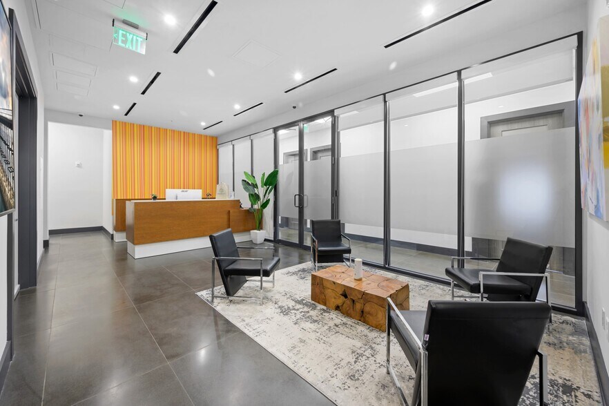 More Photos Of 19790 W Dixie Hwy, Aventura Office For Lease