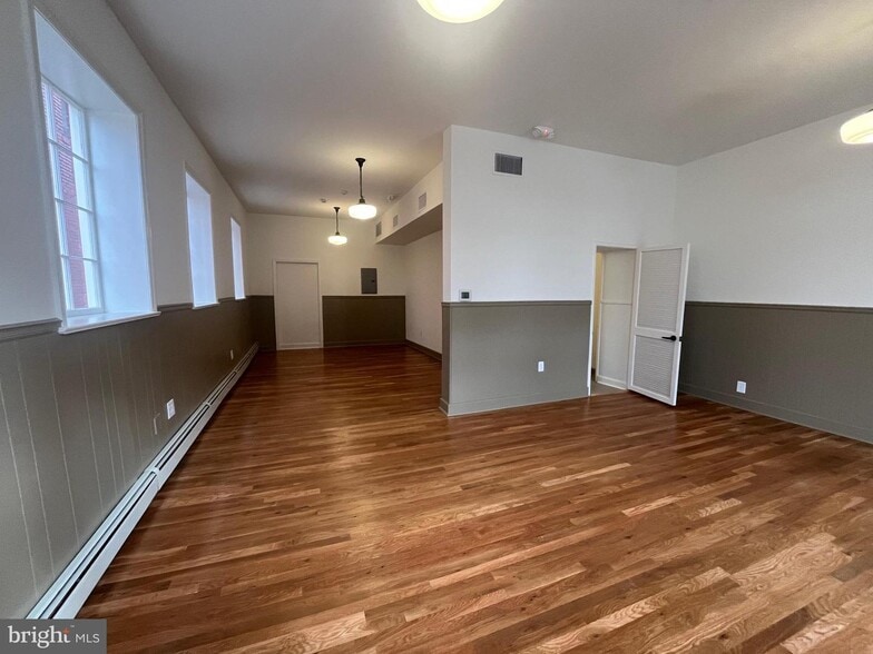 More Photos Of 110-112 W Burke St, Martinsburg Office For Lease