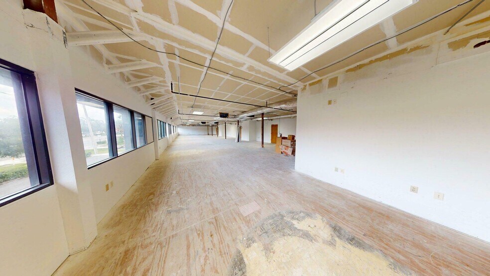 More Photos Of 140 N Westmonte Dr, Altamonte Springs Medical For Lease