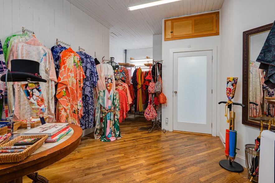 More Photos Of 5 Erie Blvd, Canajoharie Storefront For Sale