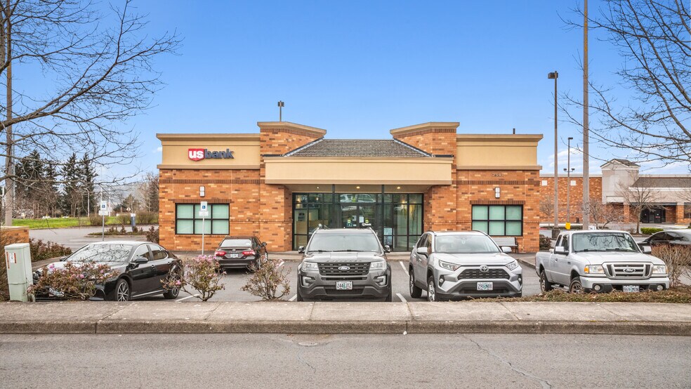 More Photos Of 2483-2501 SW Cherry Park Rd, Troutdale General Retail For Sale