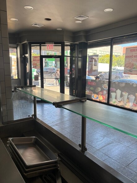 More Photos Of 4918-4934 Broadway, New York Storefront For Lease