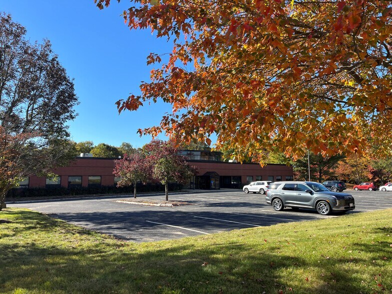 More Photos Of 60 Columbian St, Braintree Light Manufacturing For Lease
