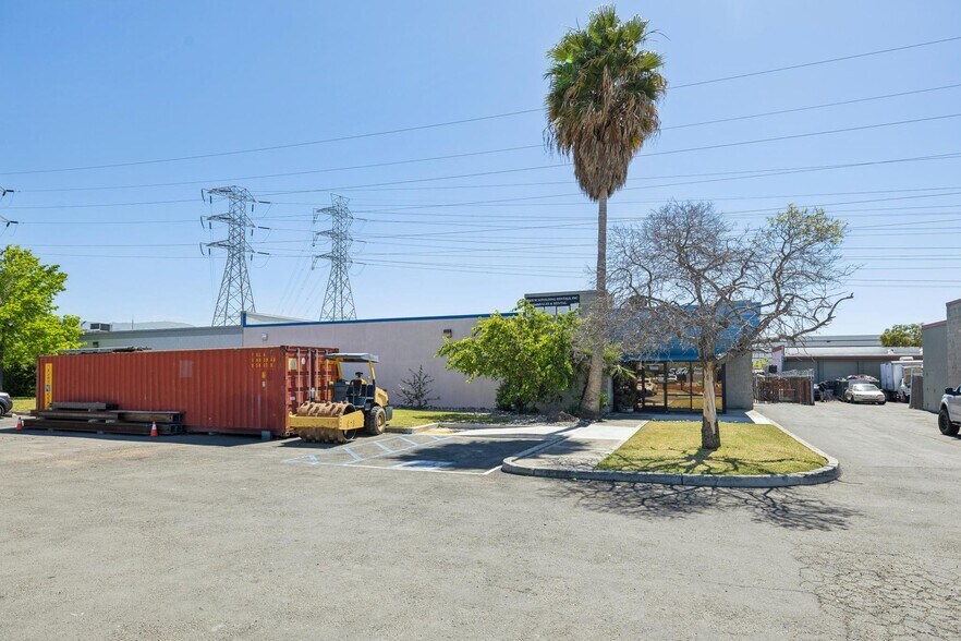 More Photos Of 5560 Boscell Common, Fremont Warehouse For Sale