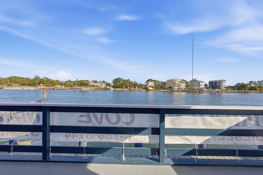 More Photos Of 275 Timber Island Rd, Carrabelle Restaurant For Sale