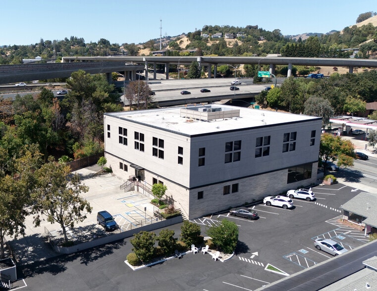 More Photos Of 2099 Mount Diablo Blvd, Walnut Creek Office For Sale