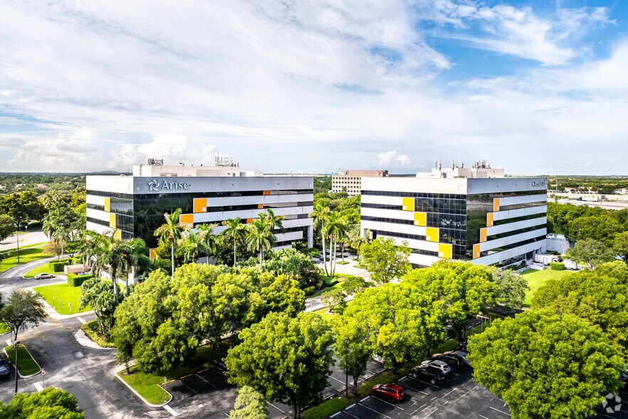 Primary Photo Of 3450 Lakeside Dr, Miramar Office For Lease