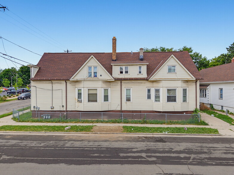Primary Photo Of , Milwaukee Multifamily For Sale