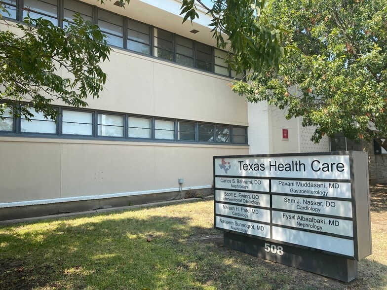 Primary Photo Of 508 Adams St, Fort Worth Medical For Lease