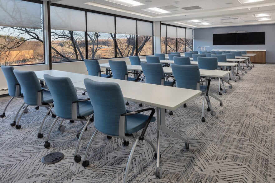 More Photos Of 4 N Park Dr, Hunt Valley Unknown For Lease