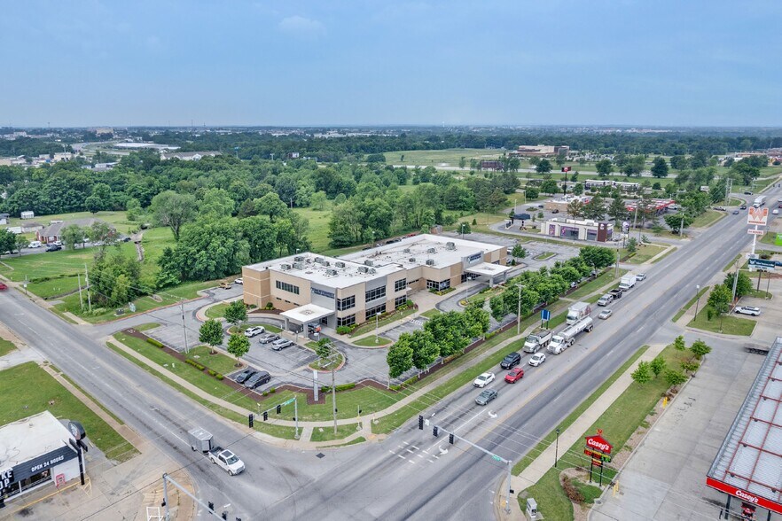 More Photos Of 4077 Elm Springs Rd, Springdale Medical For Sale