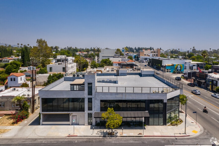 More Photos Of 8175 Melrose Ave, Los Angeles Freestanding For Lease