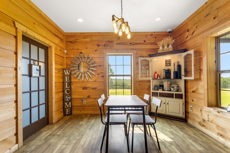 More Photos Of 1049 Oregon Rd, Lascassas Specialty For Sale