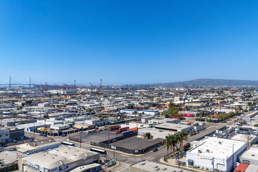 More Photos Of 1320 W 17th St, Long Beach Land For Lease