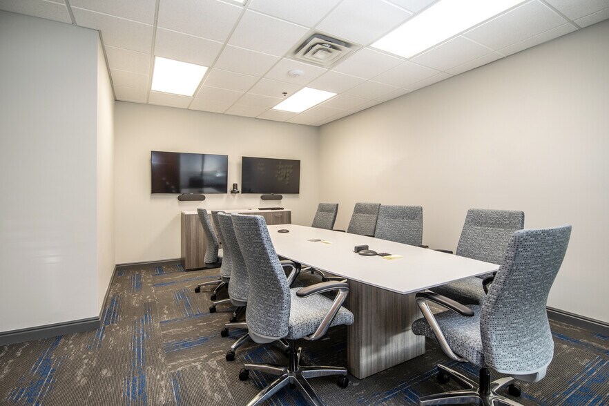 More Photos Of 500 S Arthur Ave, Louisville Service For Sale