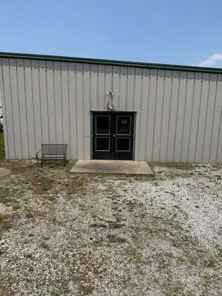 More Photos Of 500 N Main St, Franklin Flex For Lease