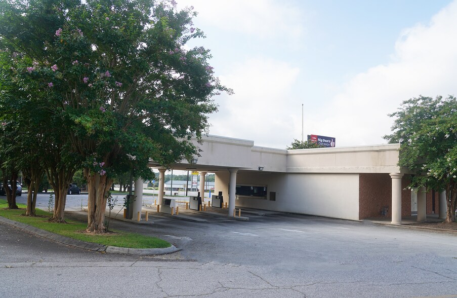 More Photos Of 555 Big a Rd, Toccoa Bank For Sale