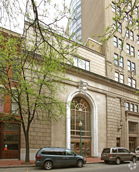 Primary Photo Of 109 Capitol St, Charleston Office Residential For Lease