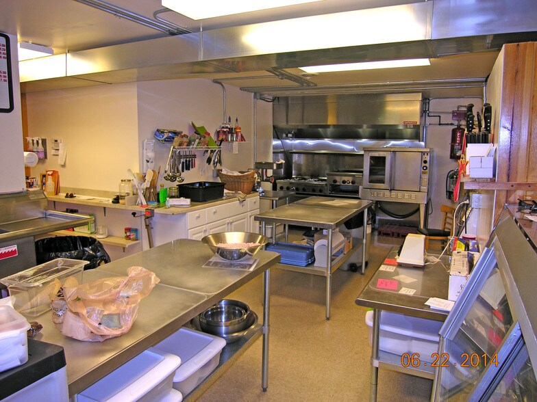 More Photos Of 112 Route 106, North Springfield Freestanding For Sale