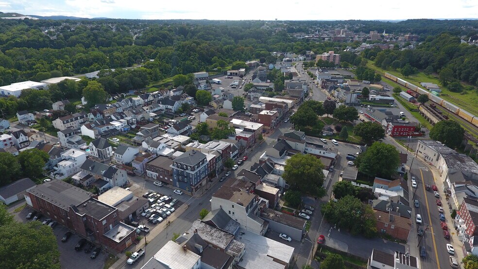 More Photos Of 404-410 S Main St, Phillipsburg Auto Repair For Sale